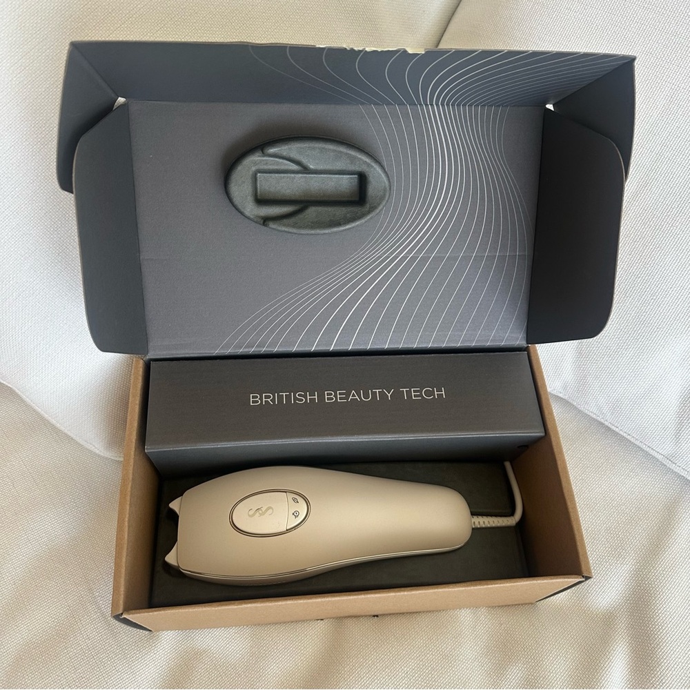 SmoothSkin Pure Adapt Champagne IPL Hair Removal Device